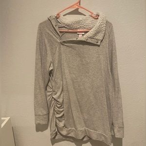 Maternity sweatshirt